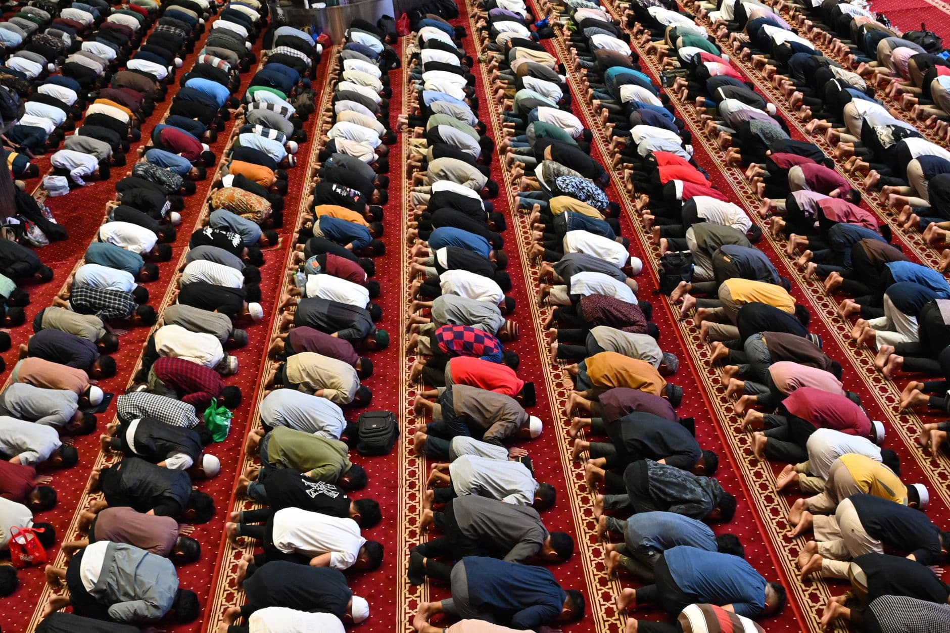 Religious Hate Crimes Targeting Muslims Rise 15 Percent in England and Wales as Severity of Mosque Attacks Increases